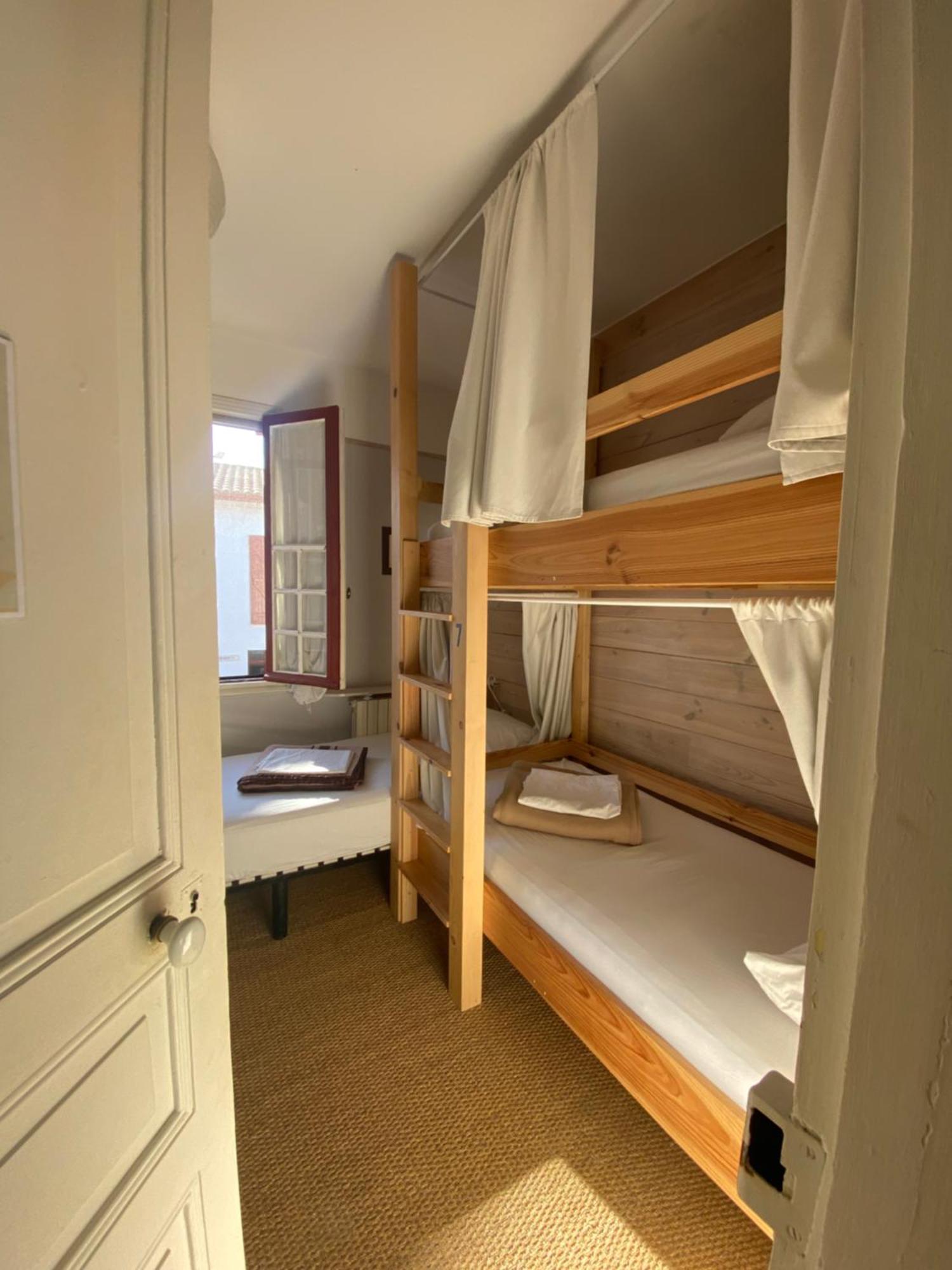 L'Escale Surf Hostel - Auberge De Jeunesse ゲタリー 部屋 写真
